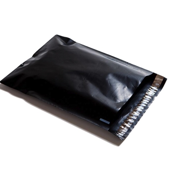 25 10X13 Black Poly Mailers PRICE IS FIRM - Picture 5 of 6